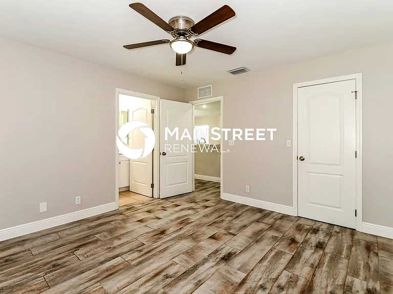 Main Bedroom