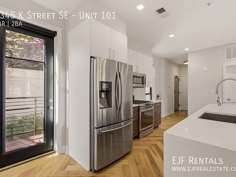 1345 K St SE #101 — Photo 12