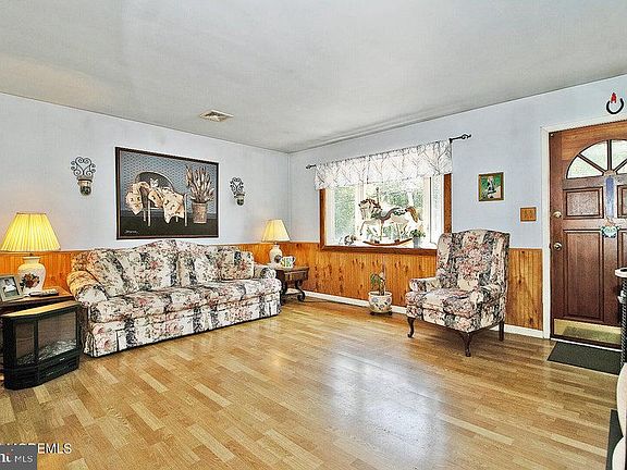 5th image of 27 Barnegat Beach Dr