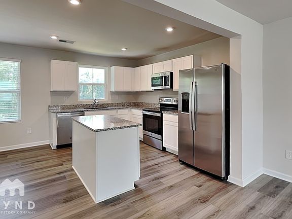 5th image of 2227 Fathom Way