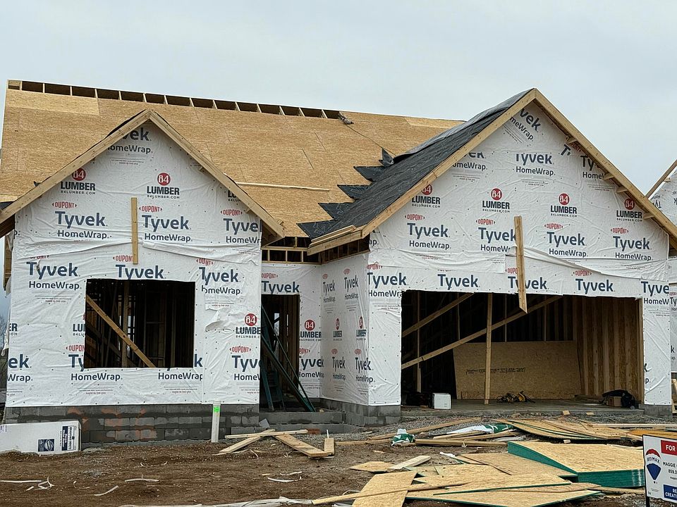 2nd image of 236 Skaggs Blvd