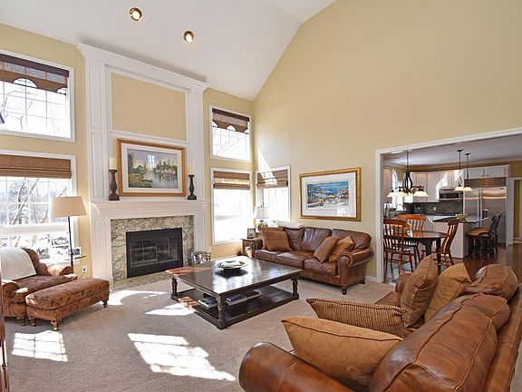 5th image of 8111 Wycliffe Dr