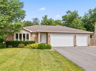 40 Zurich Ct, Crete, IL 60417