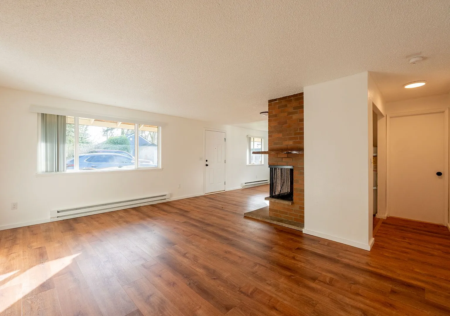 Washington Square Apartments — Photo 4