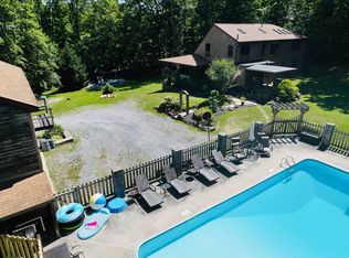 516 Hill Rd, Robesonia, PA 19551