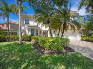 2844 Coco Lakes Dr, Naples, FL 34105