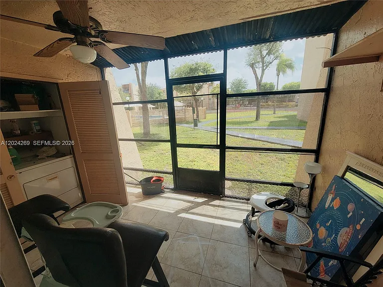 13701 Kendale Lakes Cir #B-112 — Photo 2