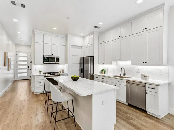 2713 Democracy Aly, Sacramento, CA 95816