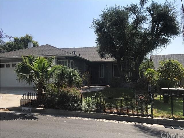 1st image of 2205 S Pinehurst Pl