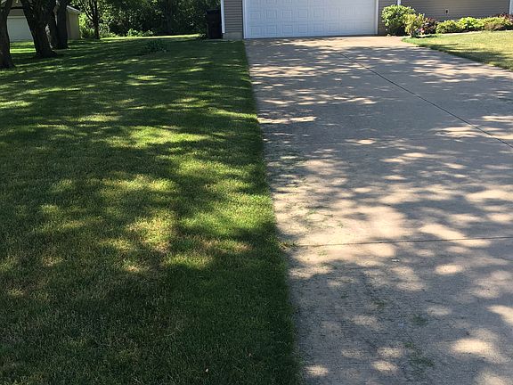2nd image of 8470 River Bend Dr