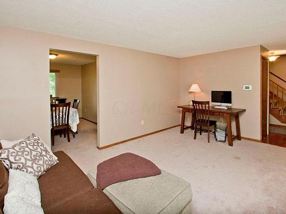 3rd image of 875 Harmony Dr