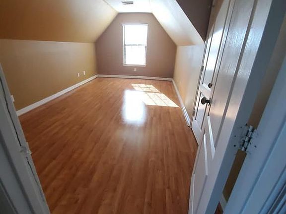 2nd image of 7606 Veranda Dr