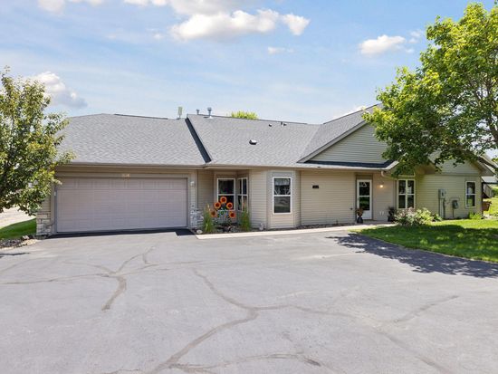 700 Leroy Ln APT 3, River Falls, WI 54022
