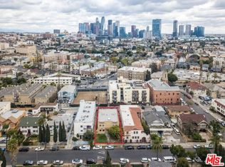 1136 S Arapahoe St, Los Angeles, CA 90006