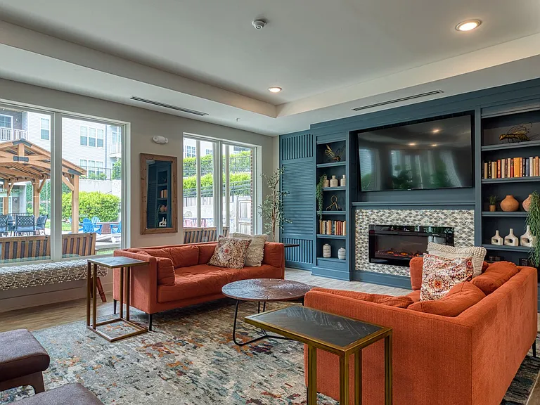 Triton Glen — Photo 19