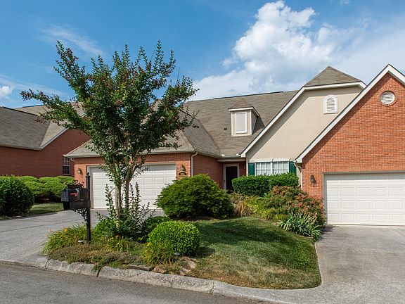 2nd image of 5960 Round Hill Ln