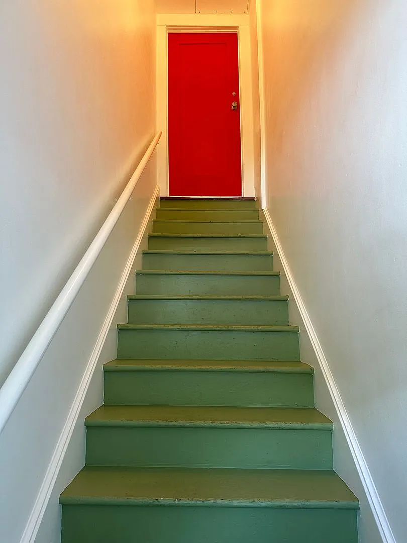 1/2 Off Move In Special Little Italy Spacious 2 Bd With Private Balcony — Photo 3