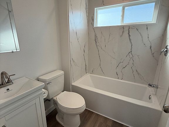 3rd image of 812 N Citrus Ave #2