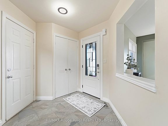3rd image of 5 Iberville Rd
