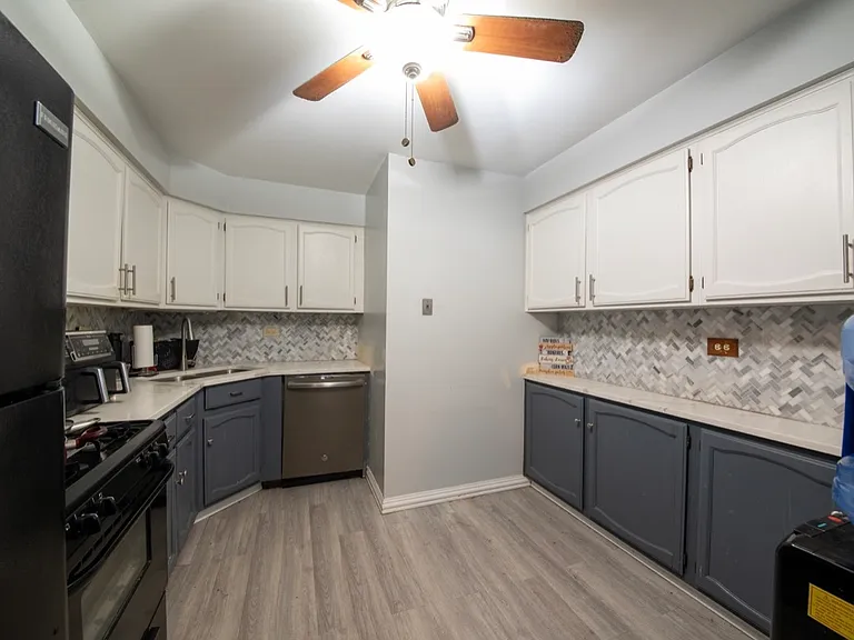 177 Gregory St #11 — Photo 4