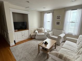 190 L St #3A, Boston, MA 02127