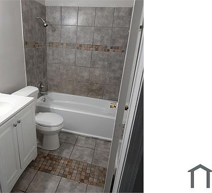 3rd image of 3635 Lee Dr