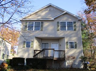 25 Lindenwoods Rd, Norwalk, CT 06851