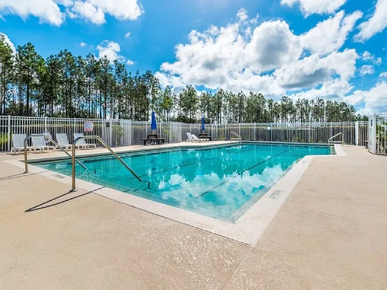 Ace your game! Enjoy complimentary Tennis Courts (first come, first served) for endless fun and friendly matches during your stay.
Complimentary Access to On-Site Community Pool: Dive into relaxation and fun without any extra cost.