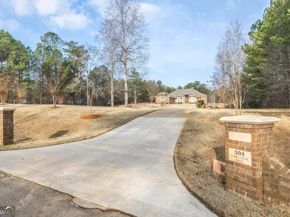 304 Deer Creek Dr, Forsyth, GA 31029