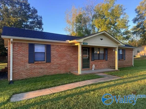 1000 Rhodes St NW, Hartselle, AL 35640