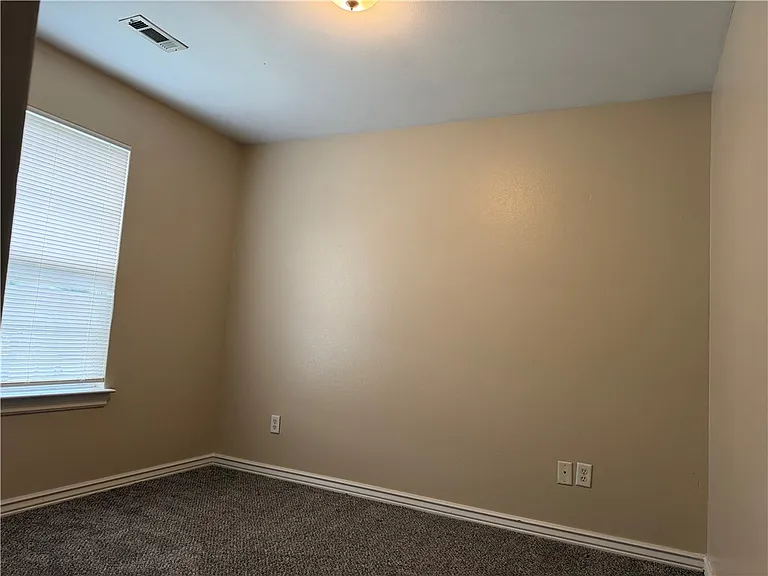 234 Graystone Cir — Photo 9