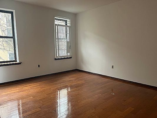 2nd image of 517 W 212th St APT 4c