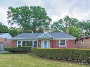 216 Thelin Ct, Wilmette, IL 60091