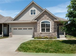 1627 Glade Dr SW, Altoona, IA 50009