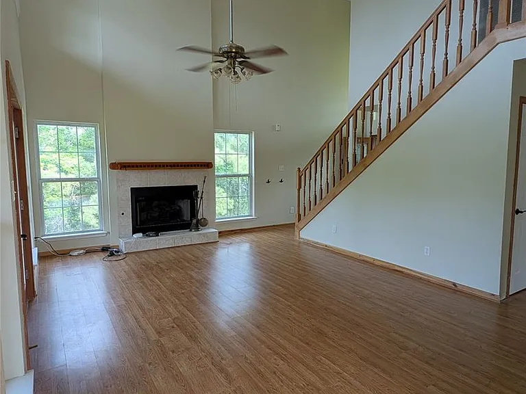 2567 Avenue D — Photo 19