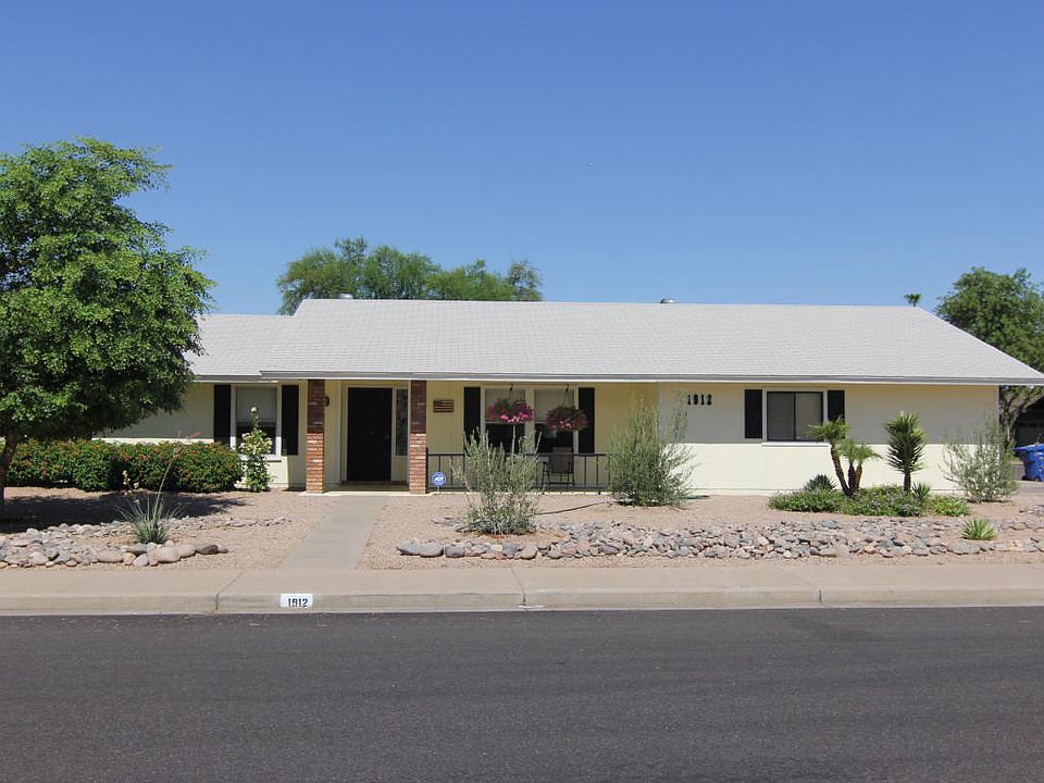 1st image of 1912 N Harris Dr