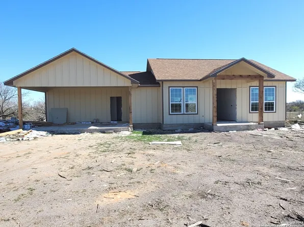 245 RANCHERO WAY, Natalia, TX 78059