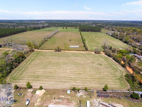 4th image of 2 Hubert Johns Rd