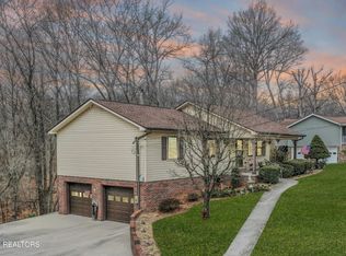 132 Iroquois Ln, Clinton, TN 37716