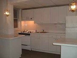 5th image of 4211 Woodland Ave APT 123