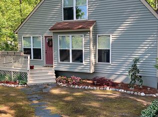 10024 Reams Rd, North Chesterfield, VA 23236