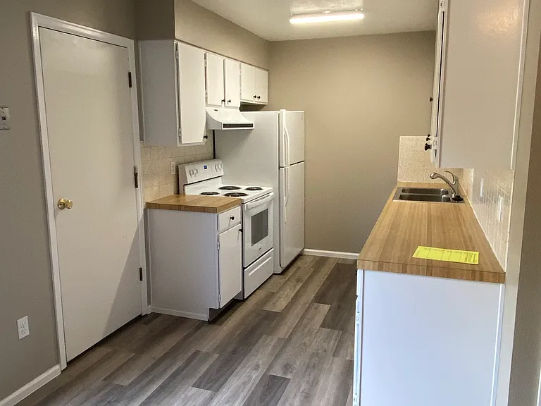 1509 N Kennedy Ave — Photo 4