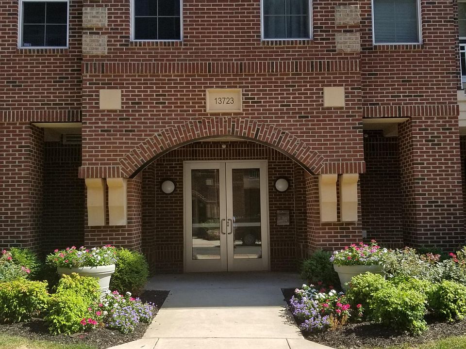 1st image of 13723 Neil Armstrong Ave