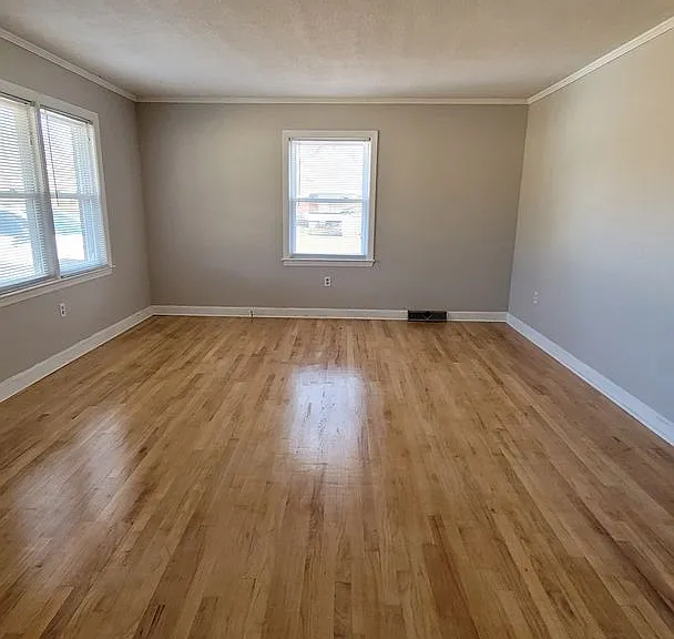 206 Columbia Ave — Photo 17