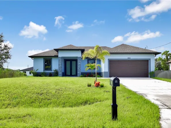 550 Lone Star Ln, Lehigh Acres, FL 33974