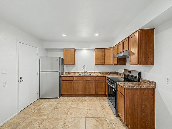 2nd image of 3201 N 36th St APT 08