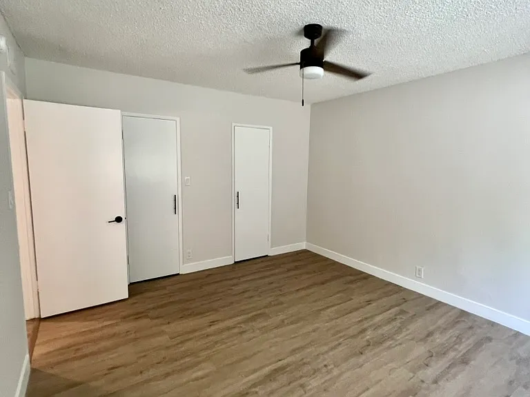 726 N Alfred St — Photo 7