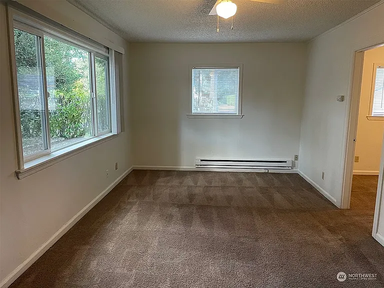 9802 American Ave SW — Photo 4