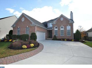 19 Paddock Ln, Cinnaminson, NJ 08077