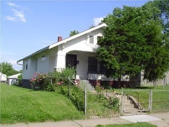 1st image of 2553 Hiawatha St